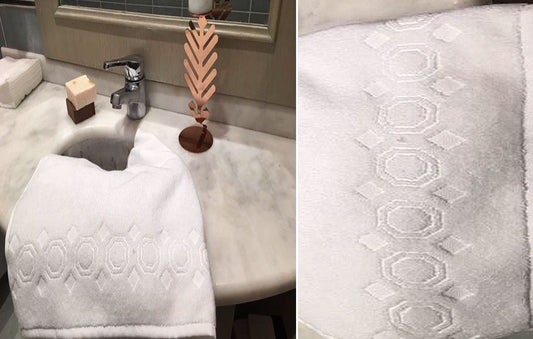Towel 37