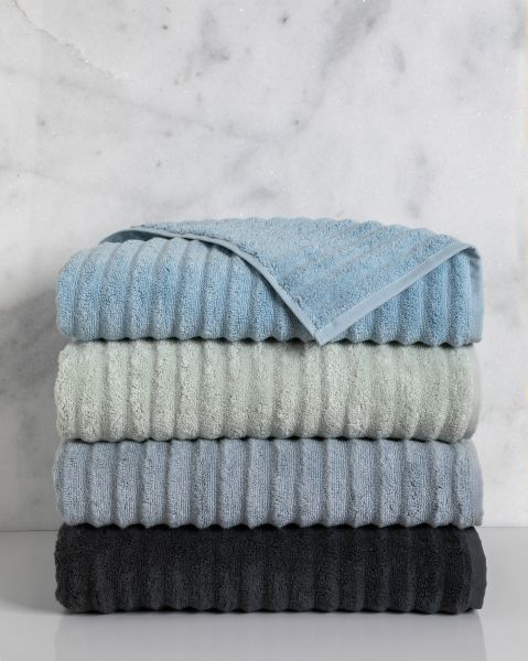 Towel 4